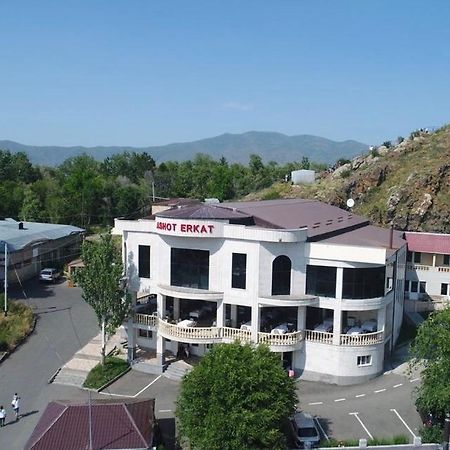 Hotel Ashot Erkat Sevan Exteriör bild